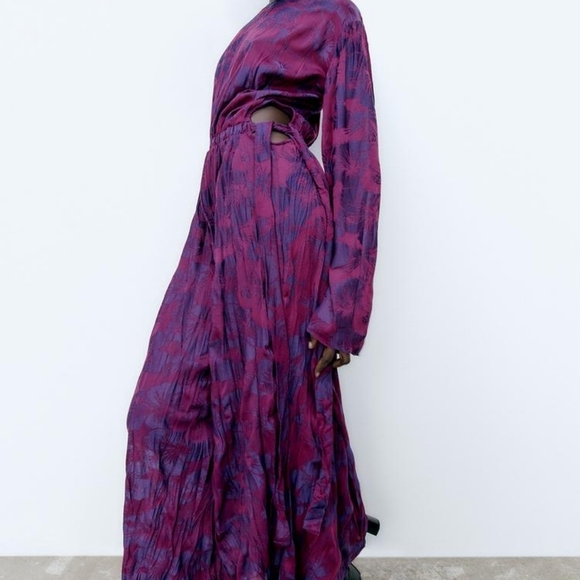 ZARA  Purple Wrinkled Jacquard Maxi Dress Size Small - Picture 7 of 15